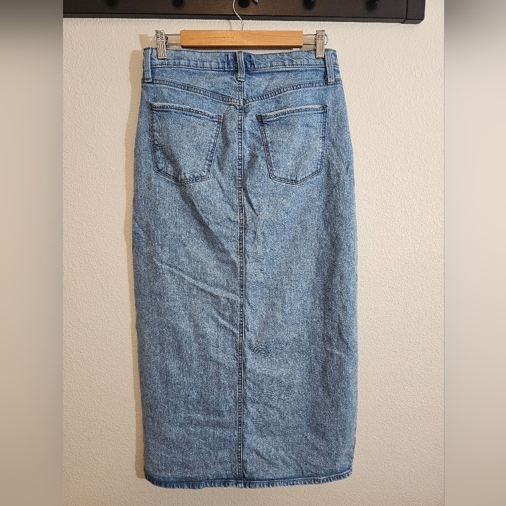 Universal Thread Blue Denim Midi Skirt - Picture 4 of 5